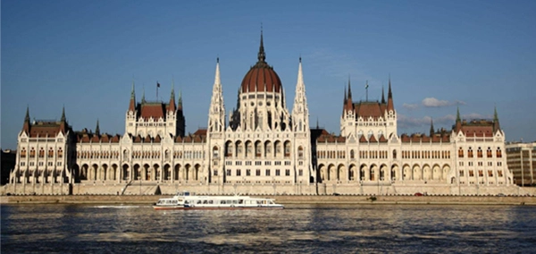 Fehérvári út 75Győr, 9028Hungaryy
